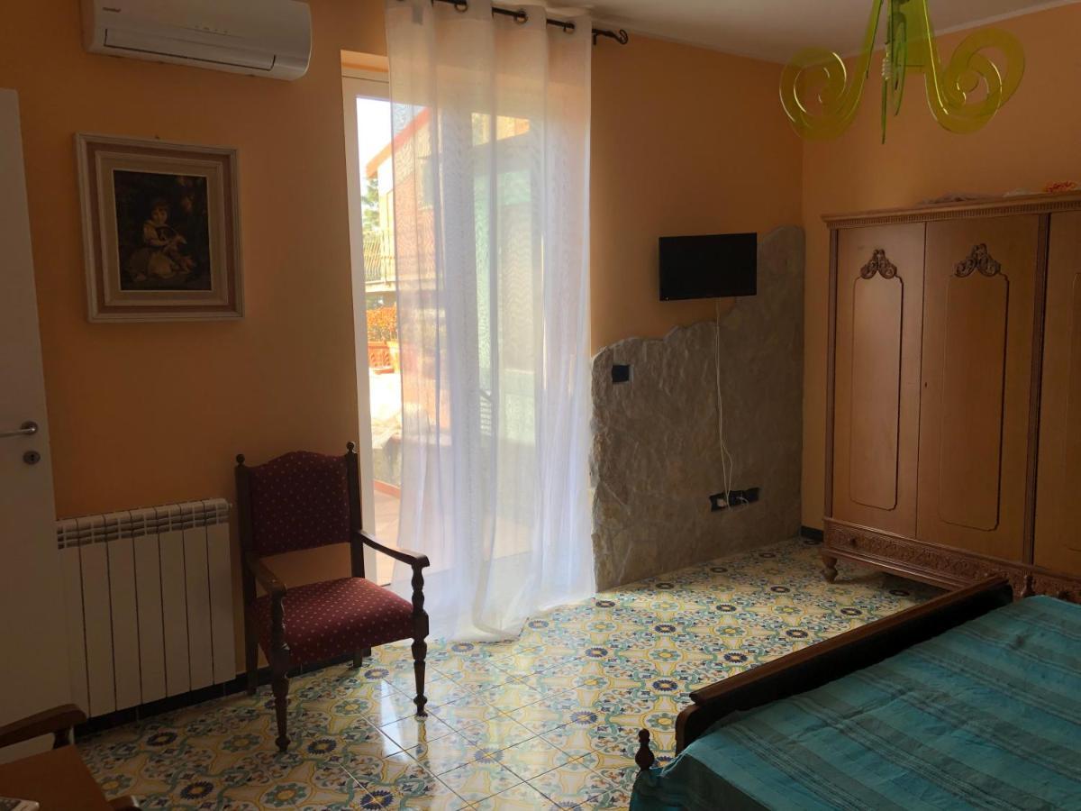B&B Villa Zia Febronia Пати Екстериор снимка