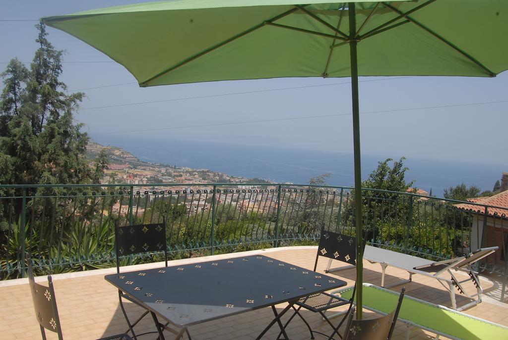 B&B Villa Zia Febronia Пати Екстериор снимка