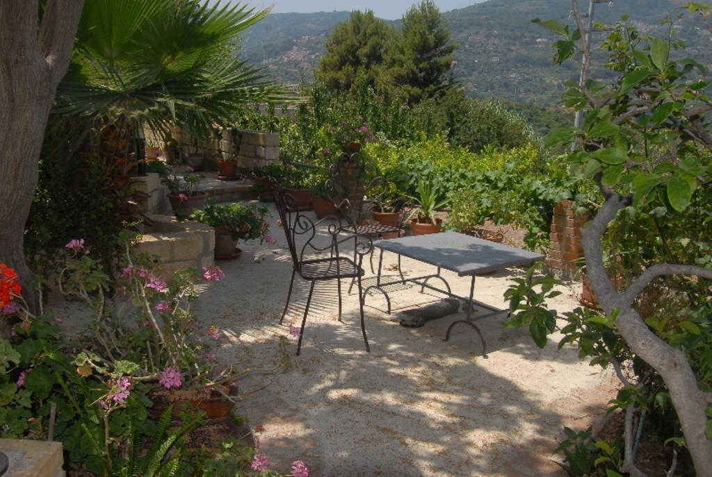 B&B Villa Zia Febronia Пати Екстериор снимка